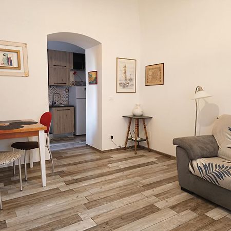 B&B Interno Sg ลาควิลา ภายนอก รูปภาพ