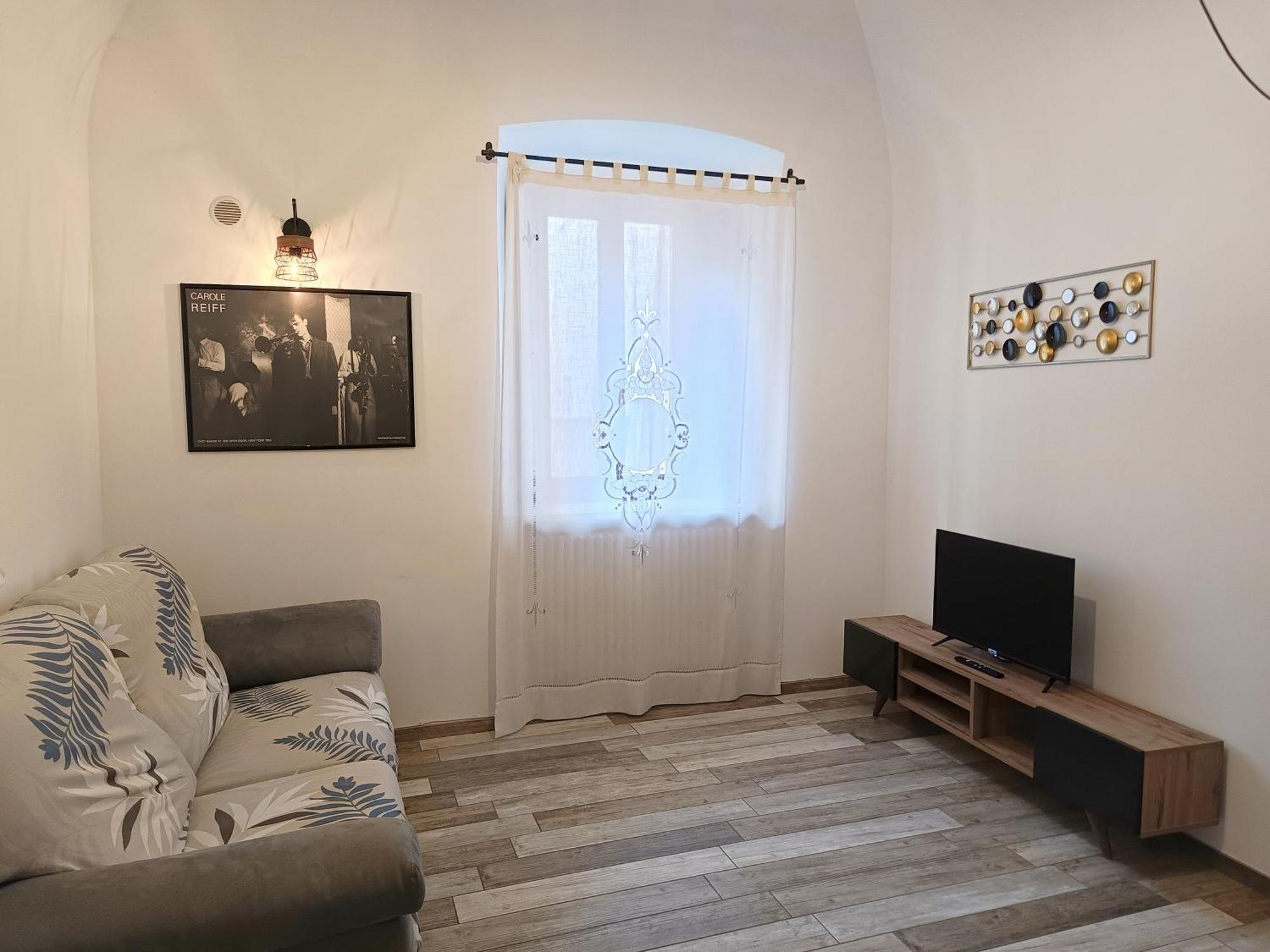 B&B Interno Sg ลาควิลา ภายนอก รูปภาพ